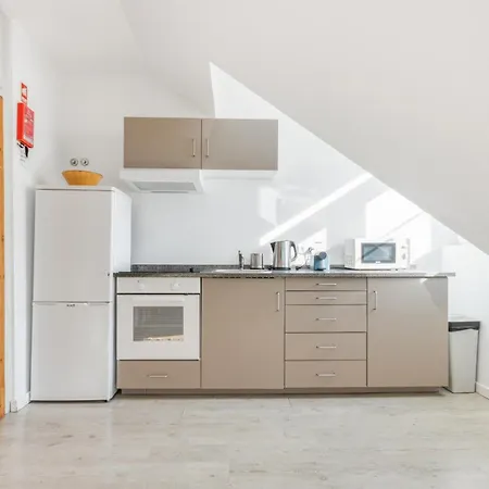The Indy House By Lovelystay Guest house *