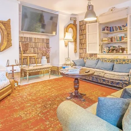 The Indy House By Lovelystay Konukevi